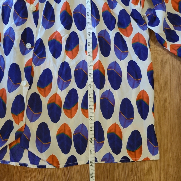 Tucker The Classic Silk Blouse Button Down Leaf Feather Blue Orange Women's M - Picture 5 of 8